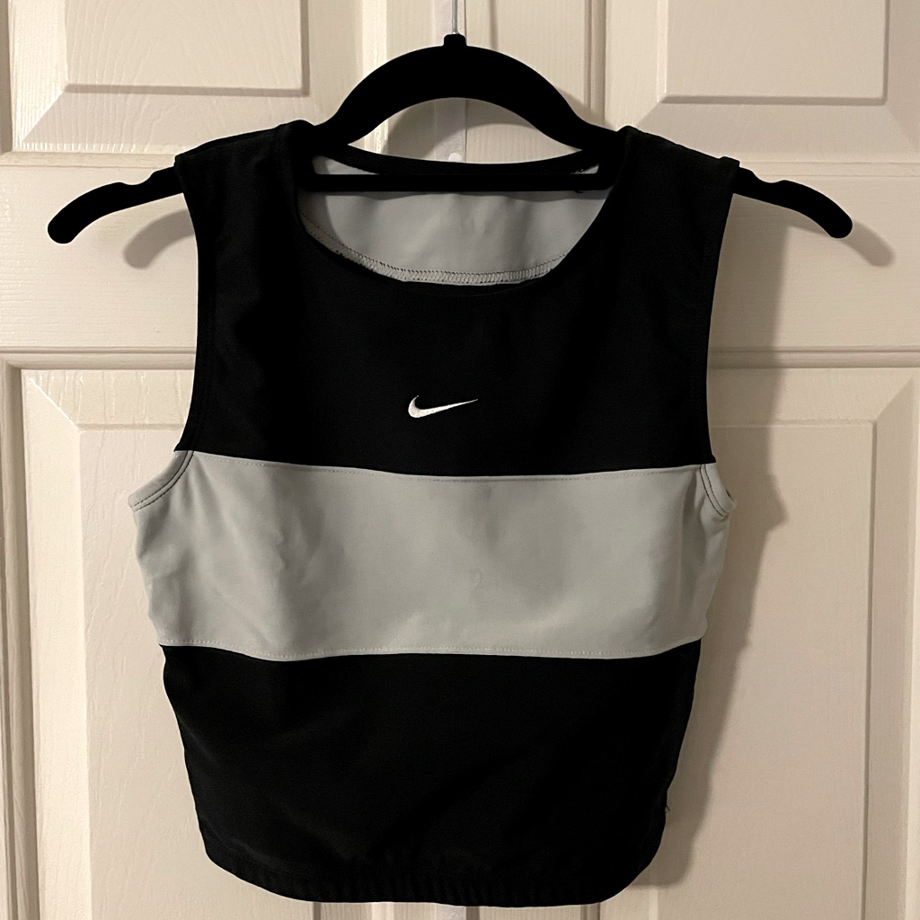 Nike Black And Light Gray Colorblock Crop Tank Top
